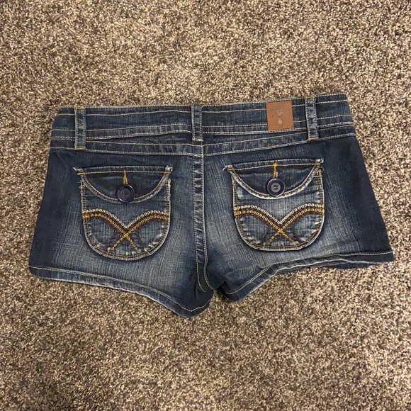 Urban Heritage Jean Shorts - Picture 2 of 2